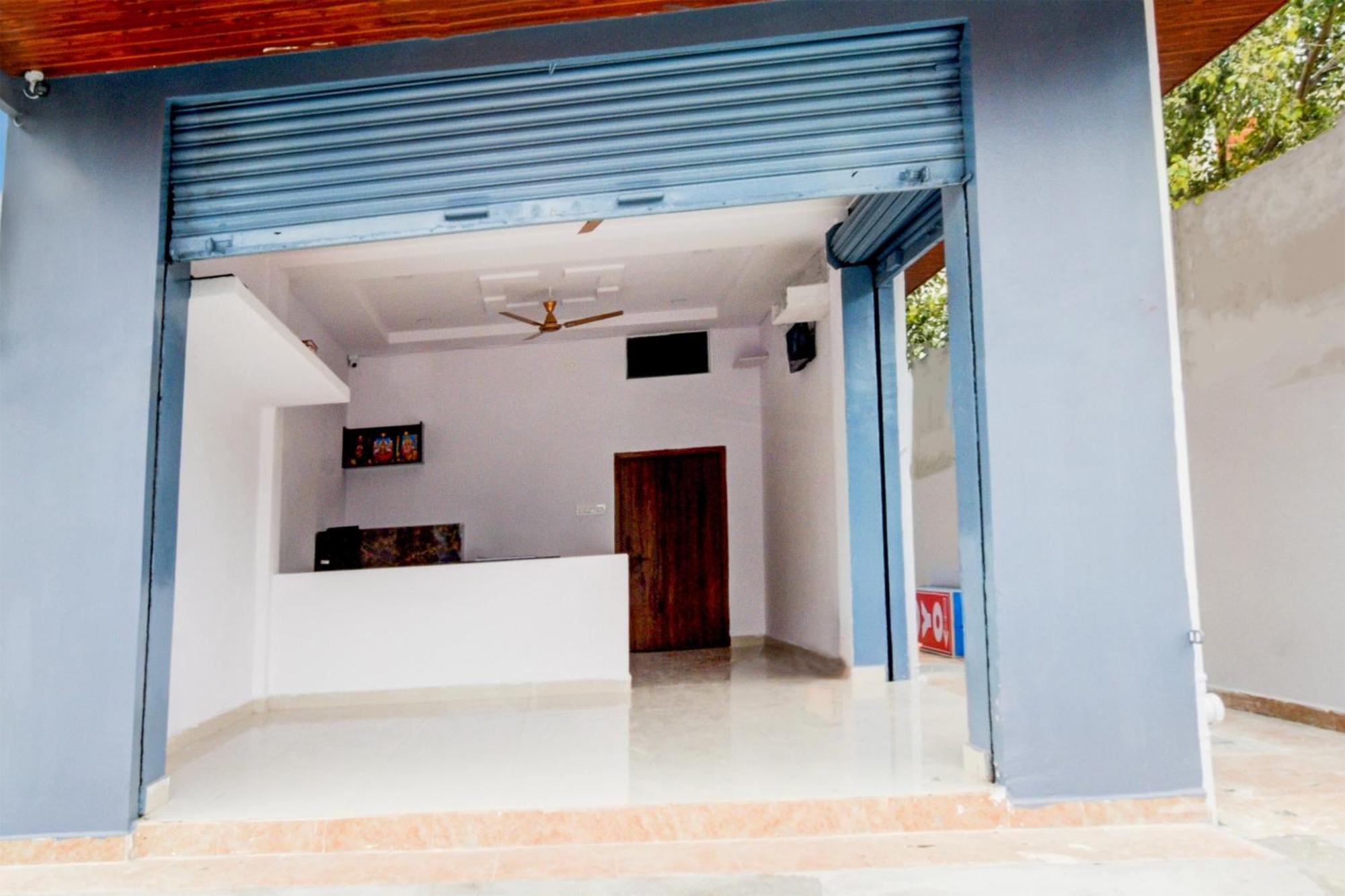 Hotel O D N Groups Sururnagar Екстер'єр фото
