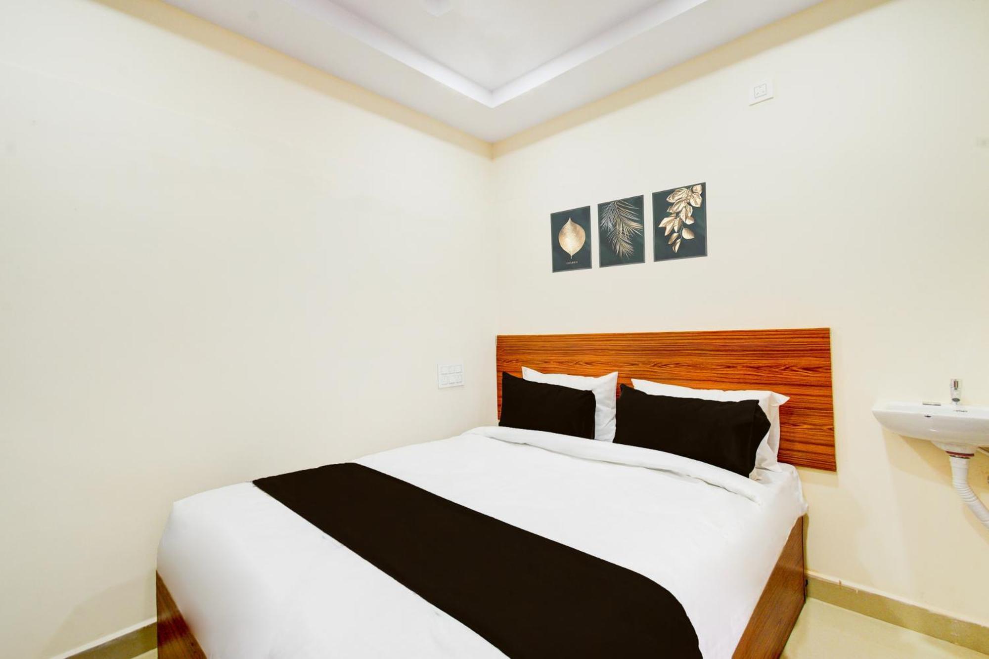 Hotel O D N Groups Sururnagar Екстер'єр фото