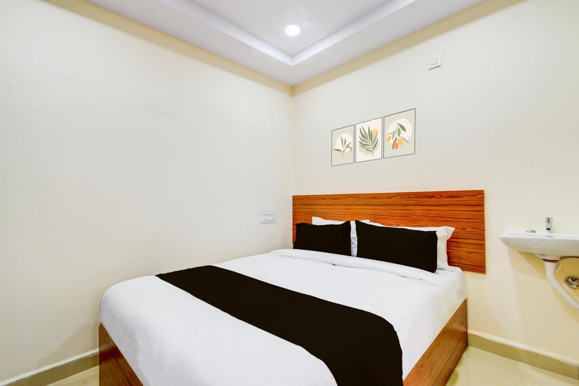 Hotel O D N Groups Sururnagar Екстер'єр фото